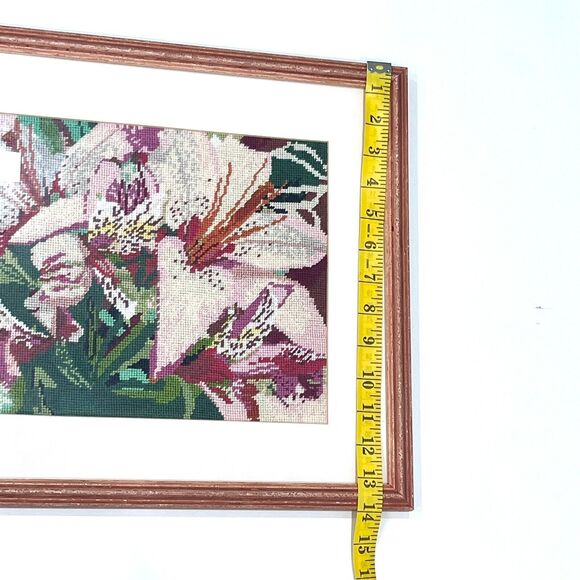 Vintage Framed Needlepoint Lily Floral Wall Art Handmade Embroidery Decor 18X14 - Picture 9 of 9